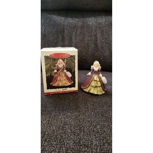 Hallmark Christmas Ornament Barbie Collector's Series  Keepsake 1996